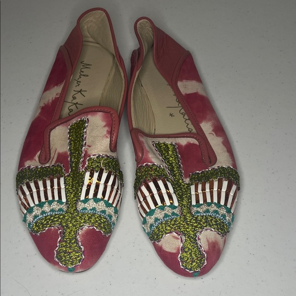 Vibrant Embroidered Women's Loafers - Picture 5 of 7
